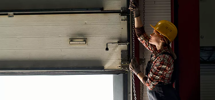 Addressing Common Garage Door Stoppage Issues in Oxford, AL